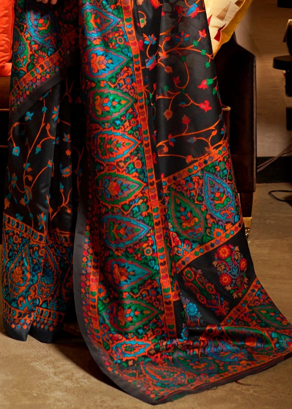 Ebony Black Banarasi Jamawar Woven Silk Saree : Top Pick