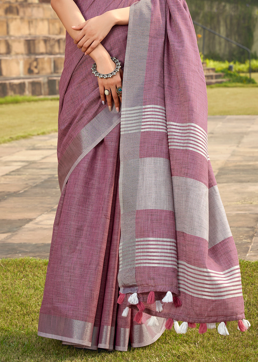 Mauve Soft Linen Silk Saree with Khadi Print and Tassels on Pallu