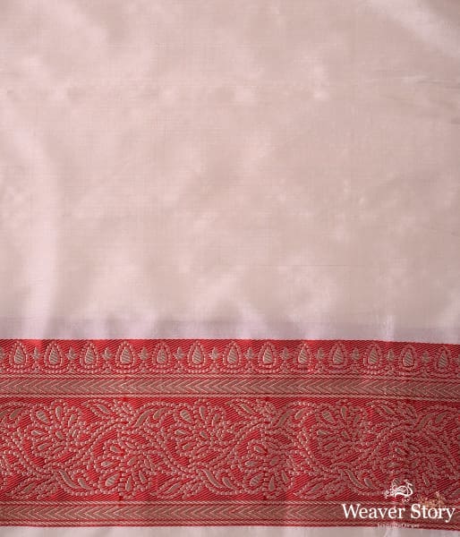 Offwhite Dampaj weave saree with kadhiyal borders in red