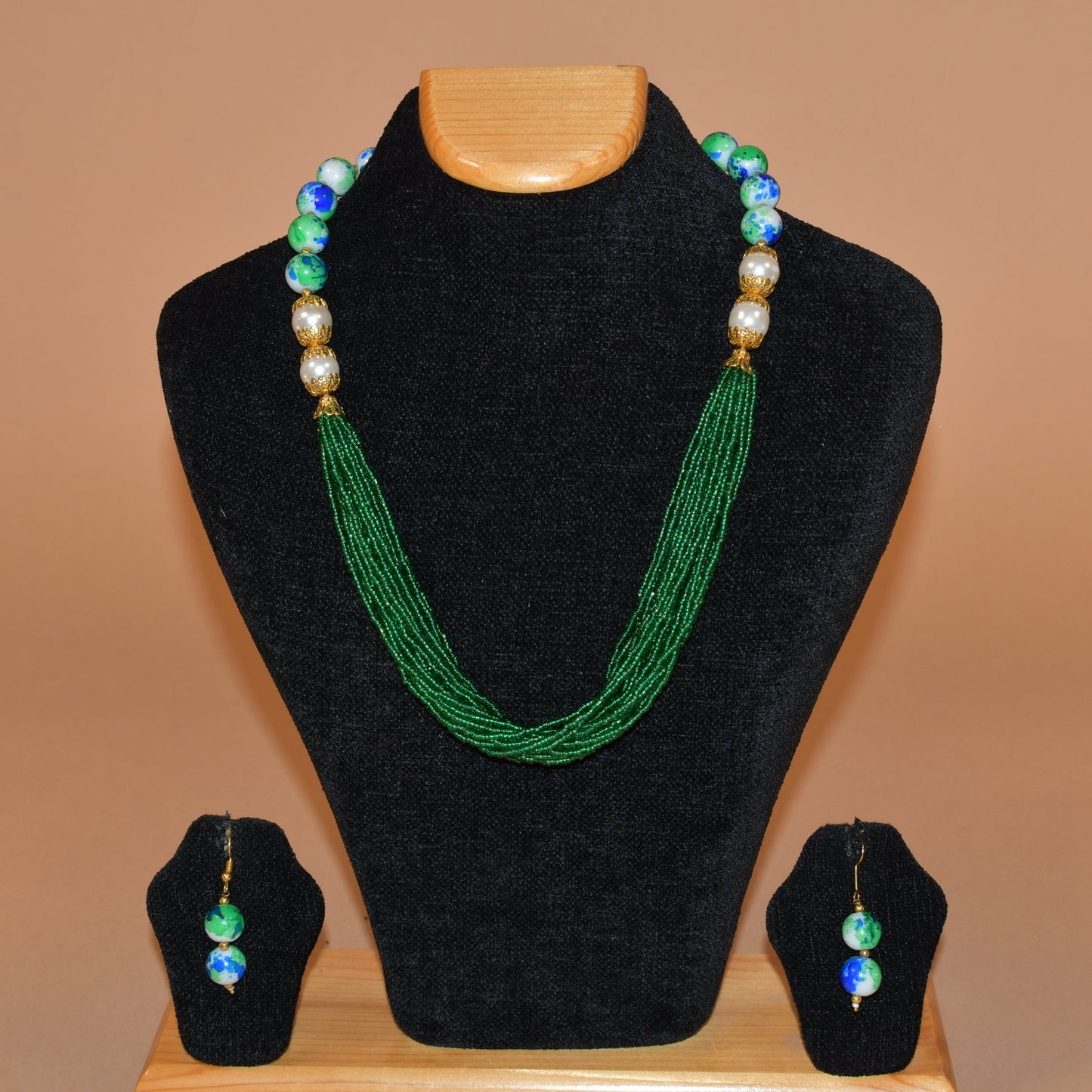 Green Necklace Set with Vibrant Beads