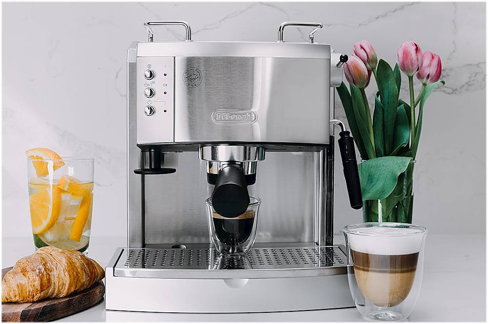 De'Longhi - Espresso Machine with 15 bars of pressure, Milk Frother and removable water tank - Stainless Steel