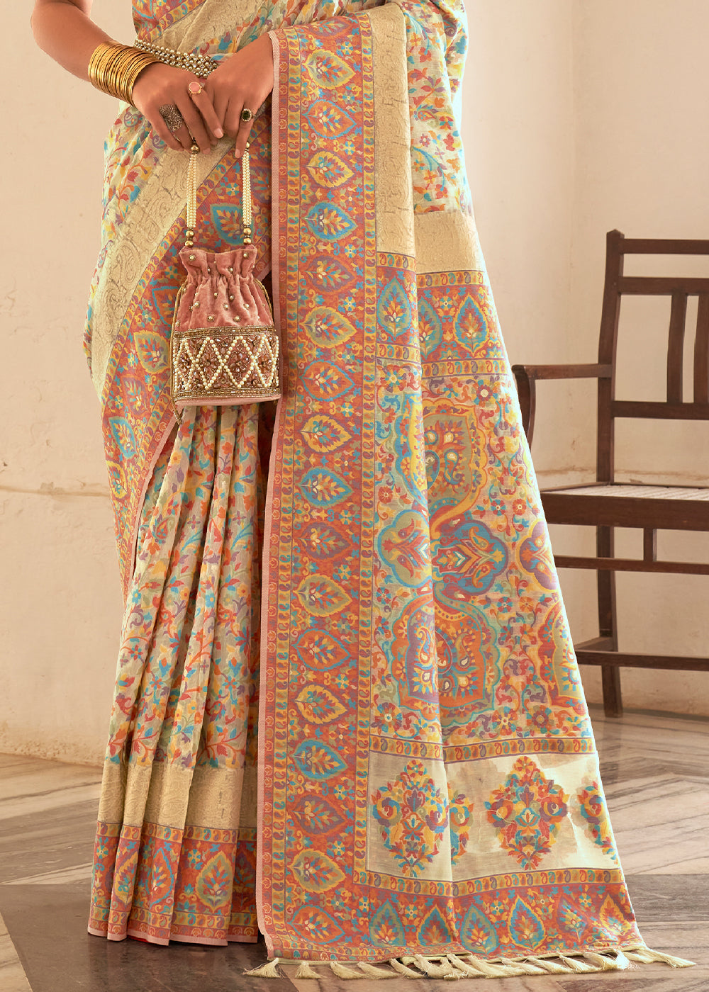 Ivory Cream Banarasi Jamawar Kashmiri Woven Silk Saree