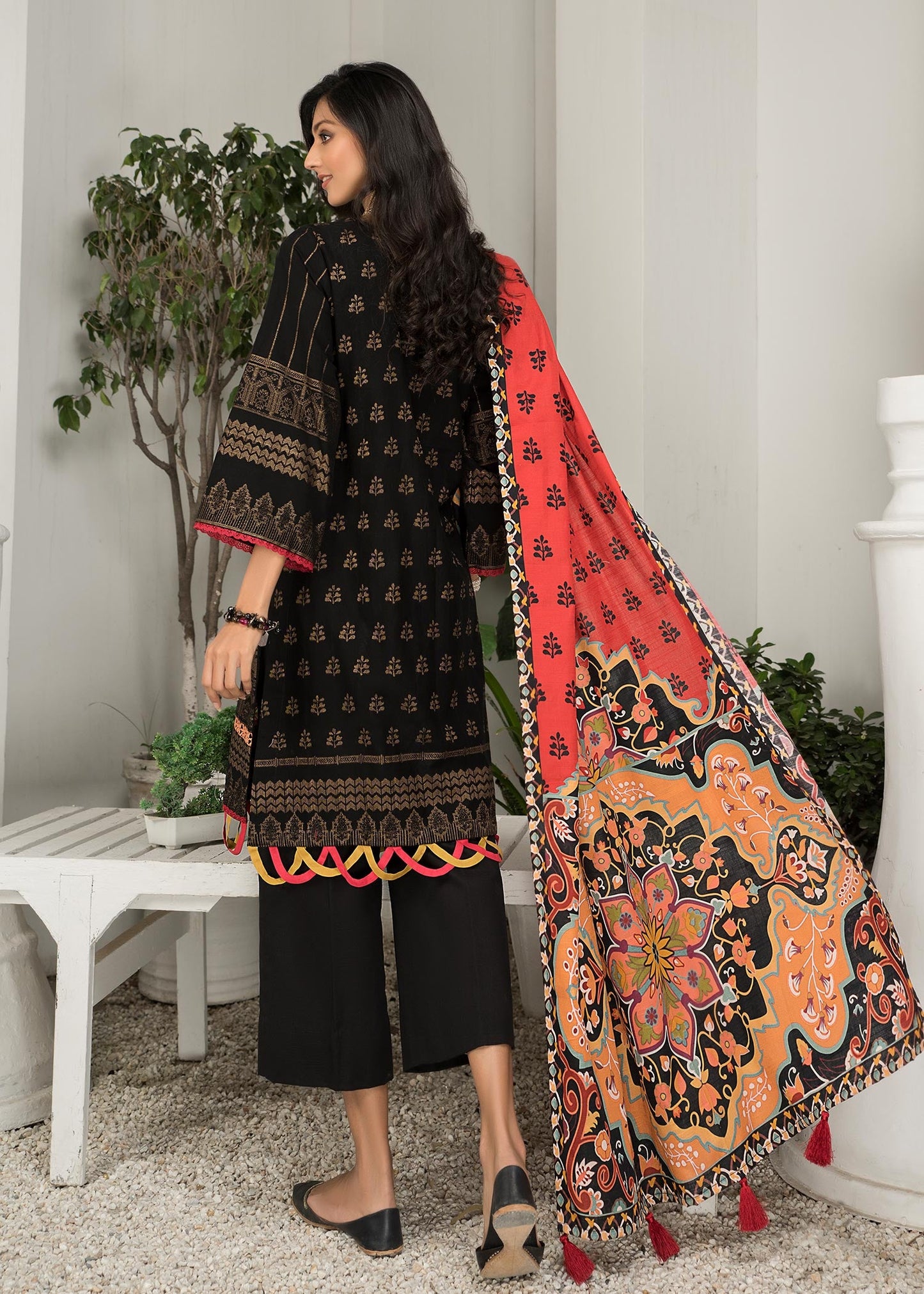 Jacquard - BLACK WAVE Dyed Khaddar Jacquard