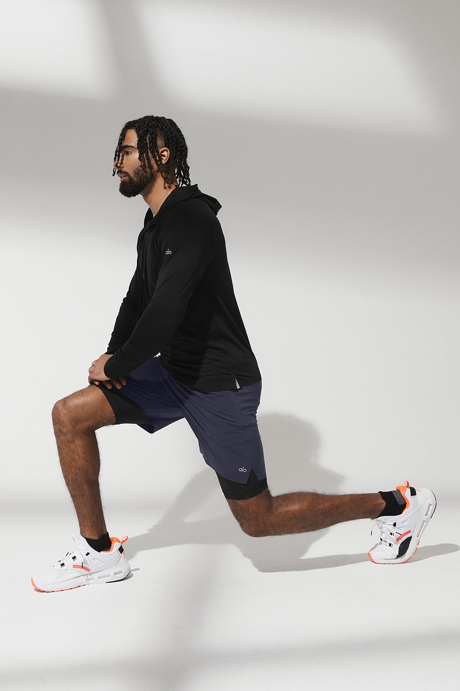 Idol Hooded Runner - Black