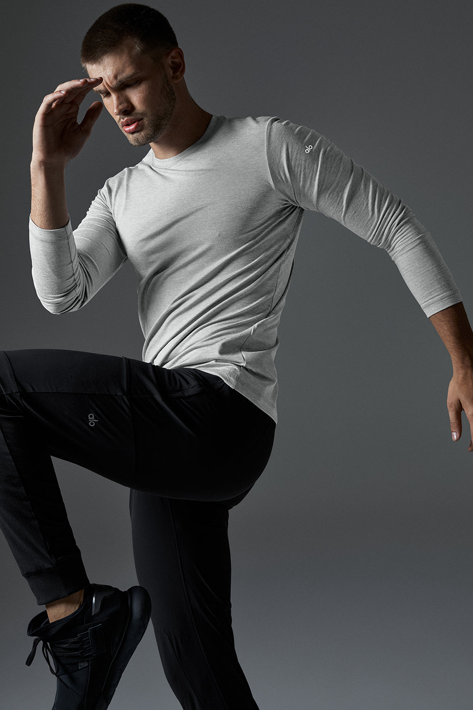 Conquer Reform Crewneck Long Sleeve - Athletic Heather Grey