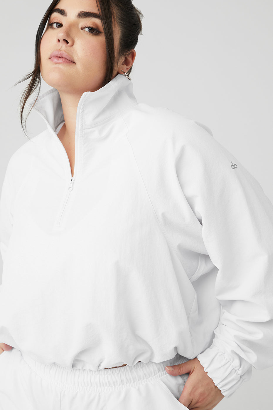 Cropped 1/4 Zip Alumni Pullover & Alumni Short Set - White