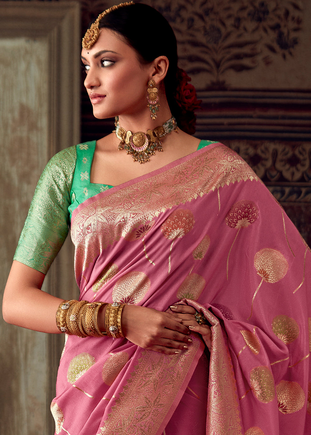 Ultra Pink Meenakari Weaving Dola Silk