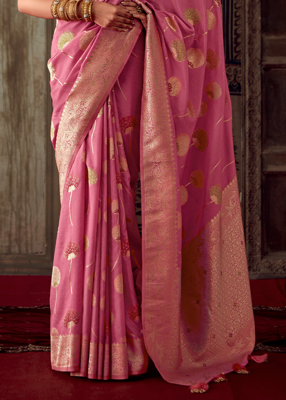 Ultra Pink Meenakari Weaving Dola Silk