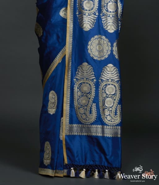 Blue kadhwa banarasi saree with kairi boota