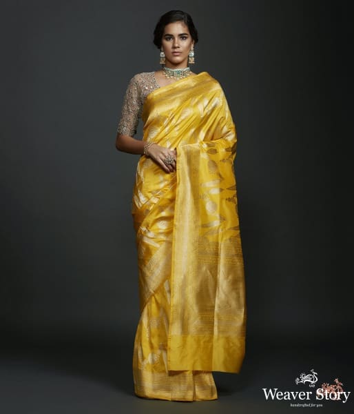 Yellow kadhwa jangla with intricate floral jaal