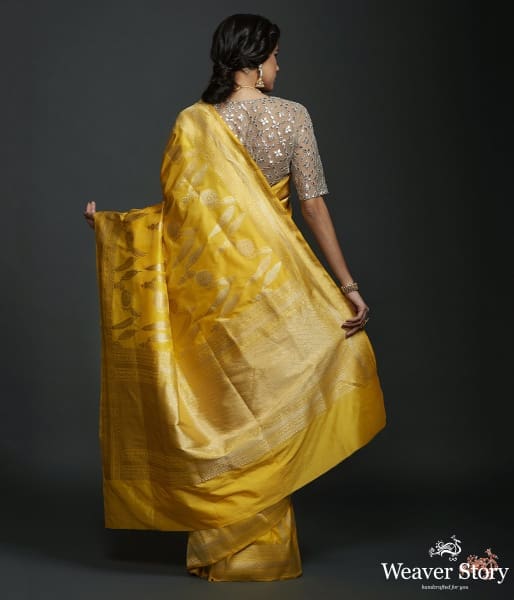 Yellow kadhwa jangla with intricate floral jaal