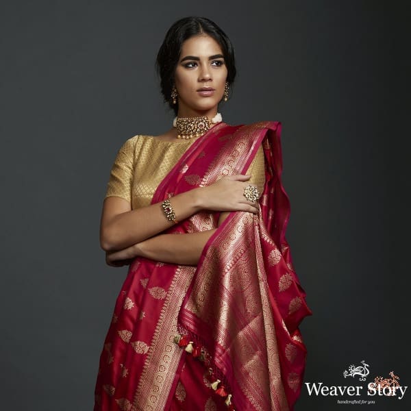 Pink and red dual tone kadhwa booti saree with beldaar border