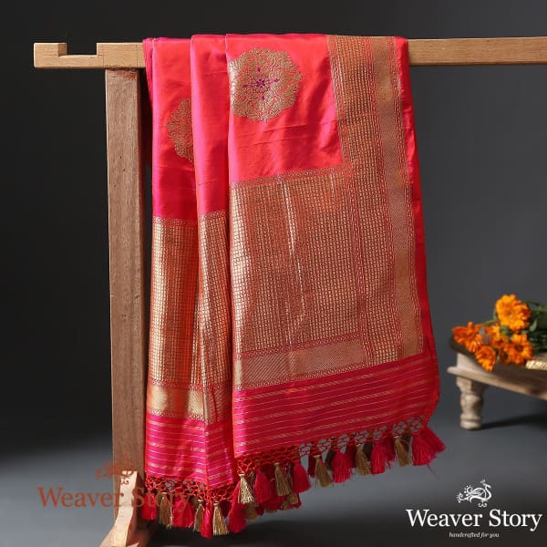 Handwoven Rani Pink Kadhwa Boota Dupatta