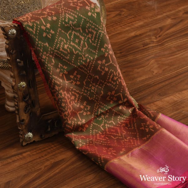 Handwoven Pink and Green dual tone single Ikat  Patola Duatta