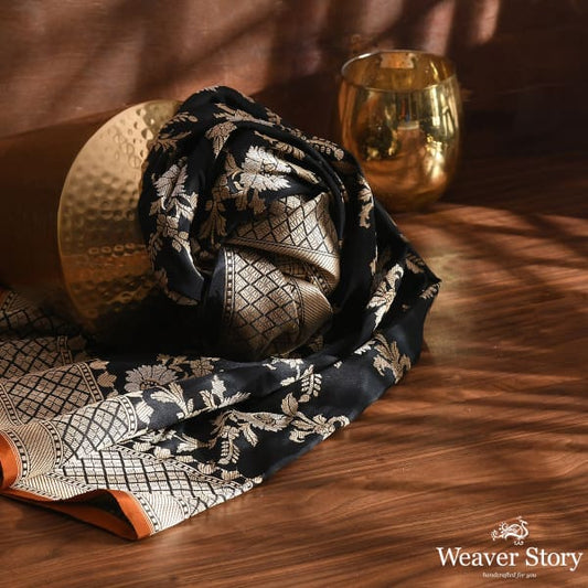 Handwoven Black Kadhwa Jangla Dupatta