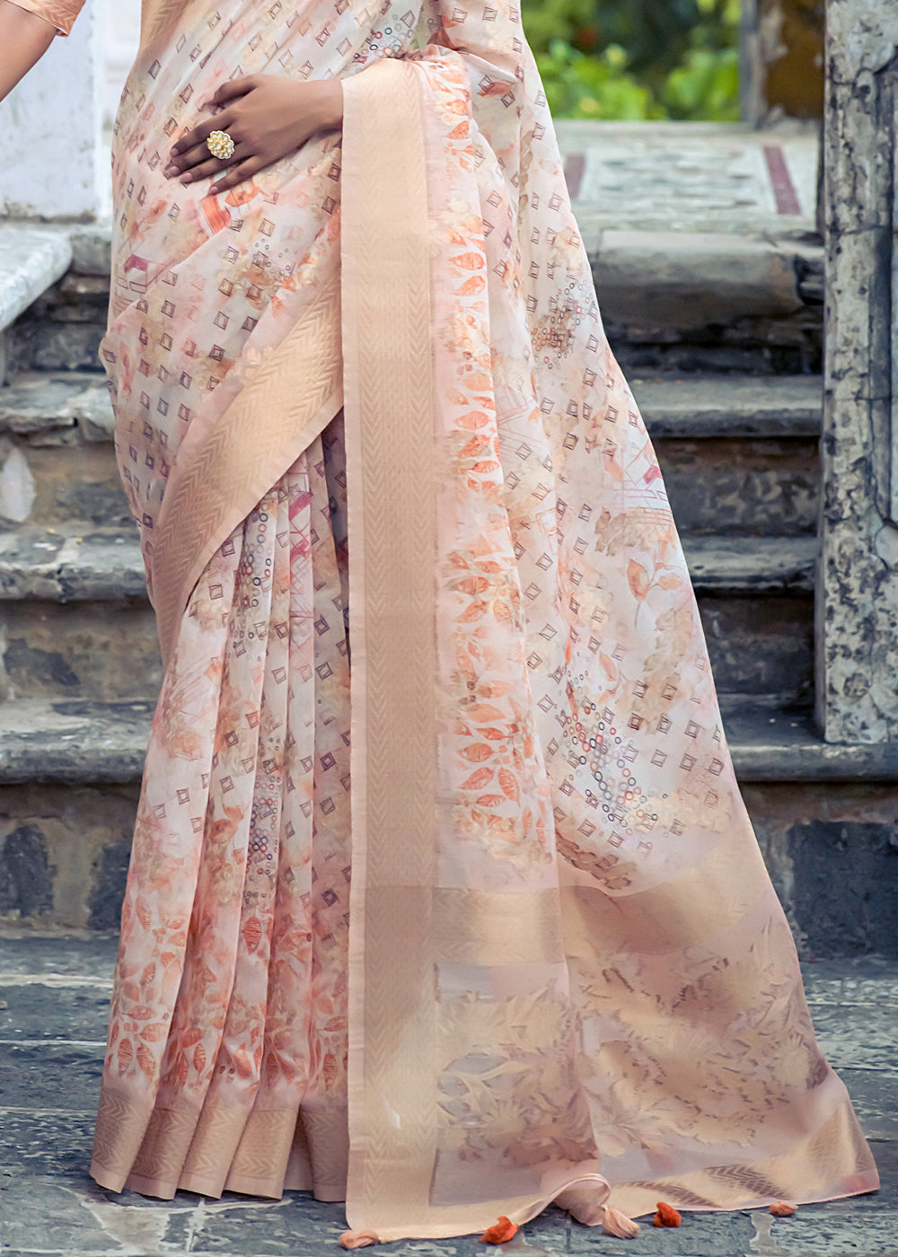 Peach Pink & White Floral Printed Silk Saree