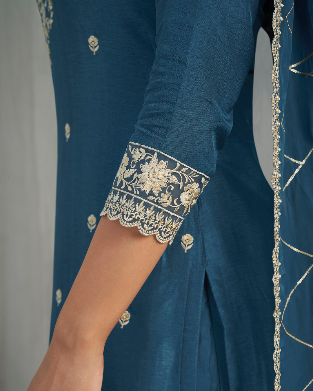 Teal Blue Dola Silk Kurta. Paired with Santoon Straight Pants and Organza Dupatta