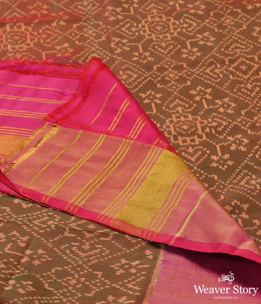 Handwoven Pink and Green dual tone single Ikat  Patola Duatta