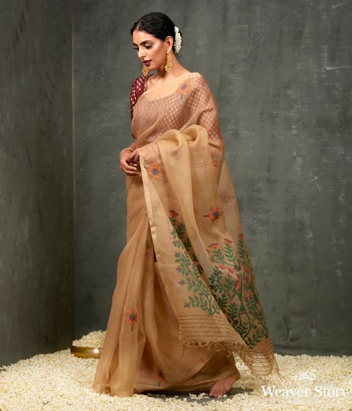 Handwoven Khaki Muslin Dhakai Jamdani Saree with Floral Motif and Heavy Pallu