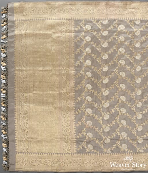 Handwoven Light Grey Kadhwa Jangla Dupatta