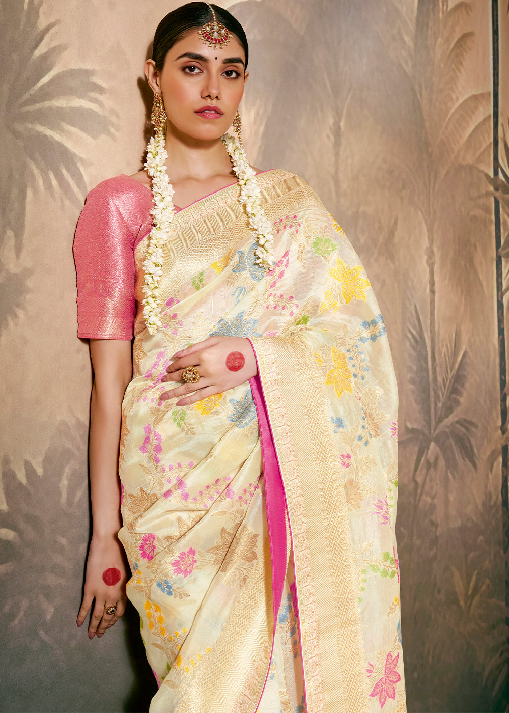 Cream White Munga Silk Saree with Zari work & Woven with Resham in Floral Motifs