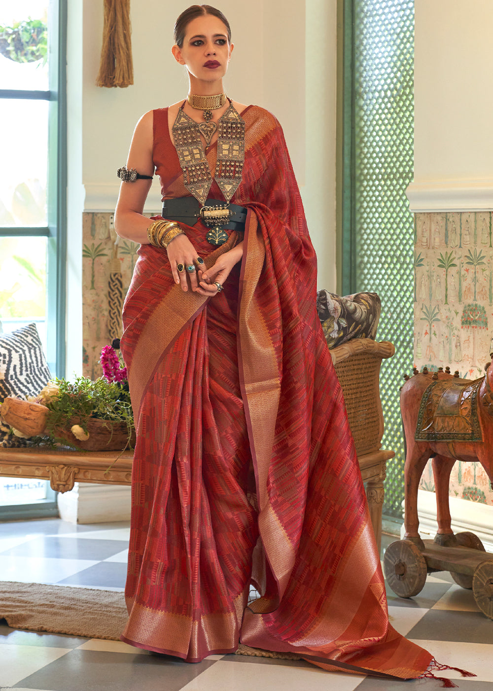 Maroon Red Two Tone Handloom Weaving Organza Silk Saree