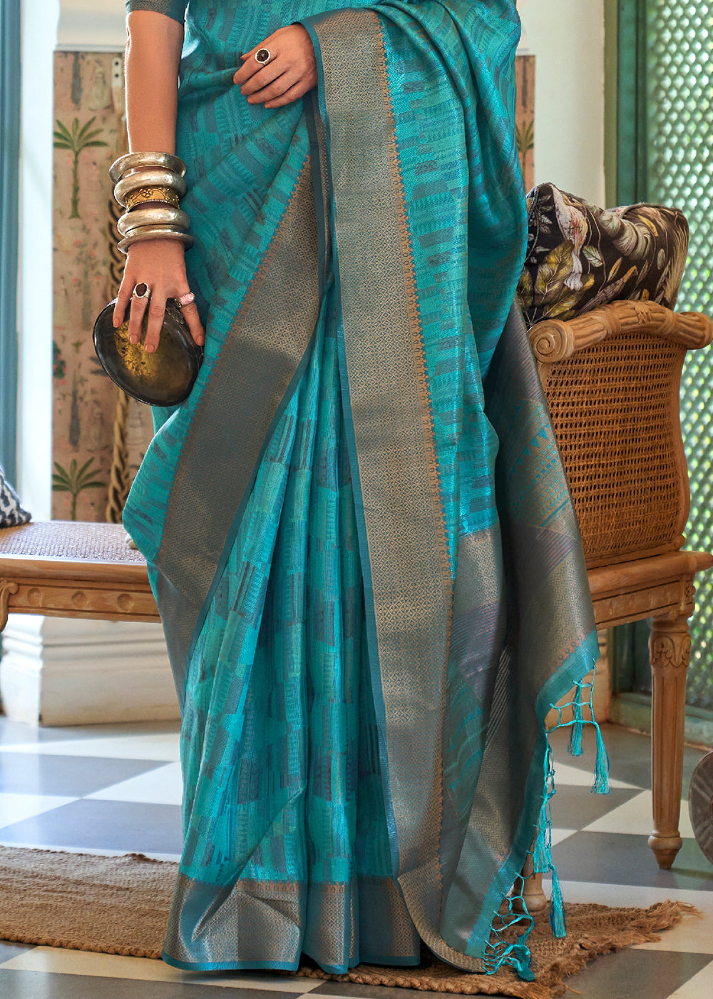 Cerulean Blue Two Tone Handloom Weaving Organza Silk Saree