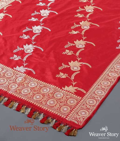 Handwoven Red Kadhwa Jangla Dupatta with Sona Rupa Zari