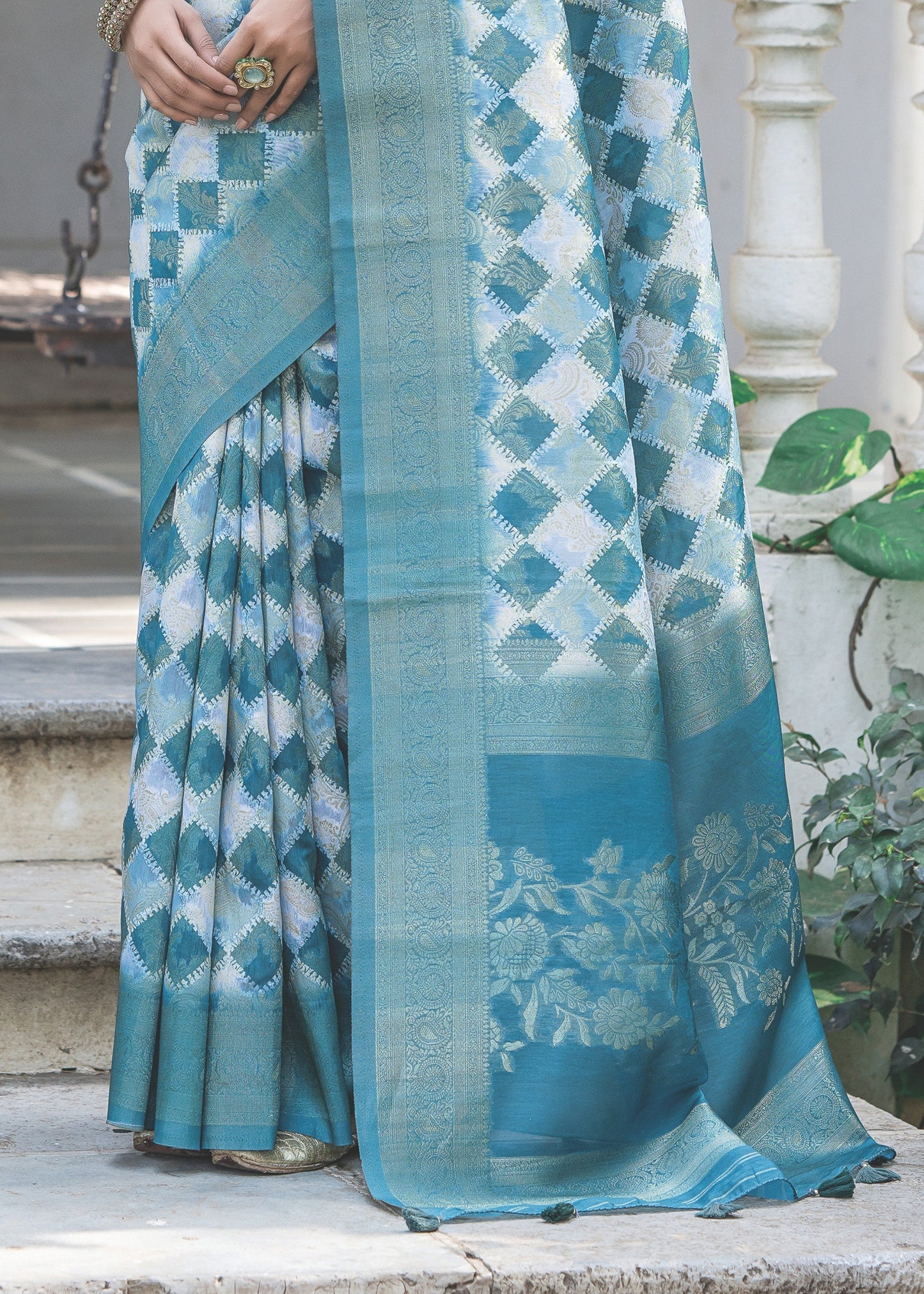 Azure Blue Woven Silk Saree with Contrast Pallu