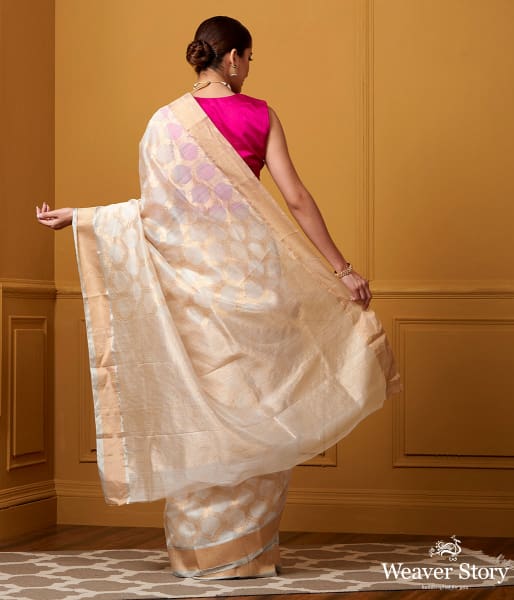 Handwoven White Mercerised Jangla Saree