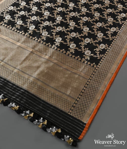Handwoven Black Kadhwa Jangla Dupatta