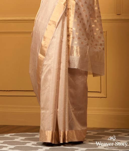 Handwoven Peach All Over Small Zari Booti Saree