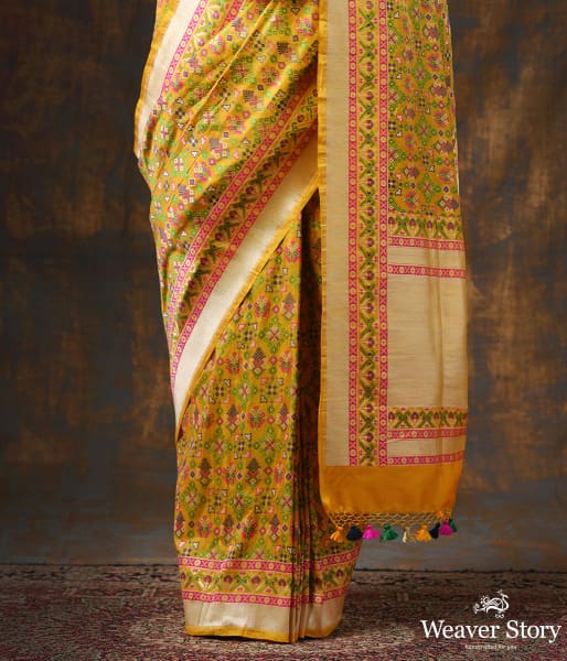 Handwoven Pink Banarasi Patola Saree