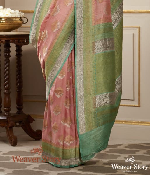 Handwoven Pink banarasi saree with Kadhwa Booti
