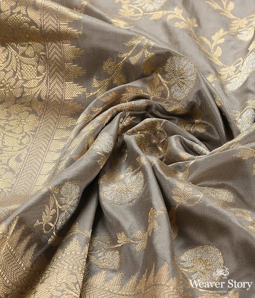 Handwoven Light Grey Kadhwa Jangla Dupatta
