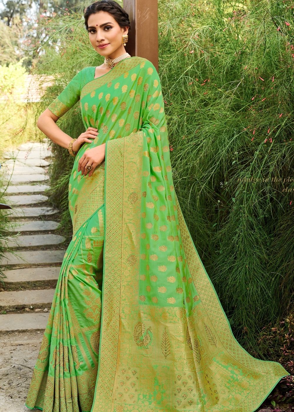 Fern Green Zari Woven Banarasi Silk Saree: Top Pick