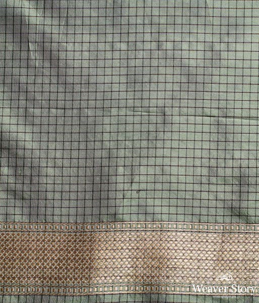Handwoven Wine Oval Dots Saree with Check Border
