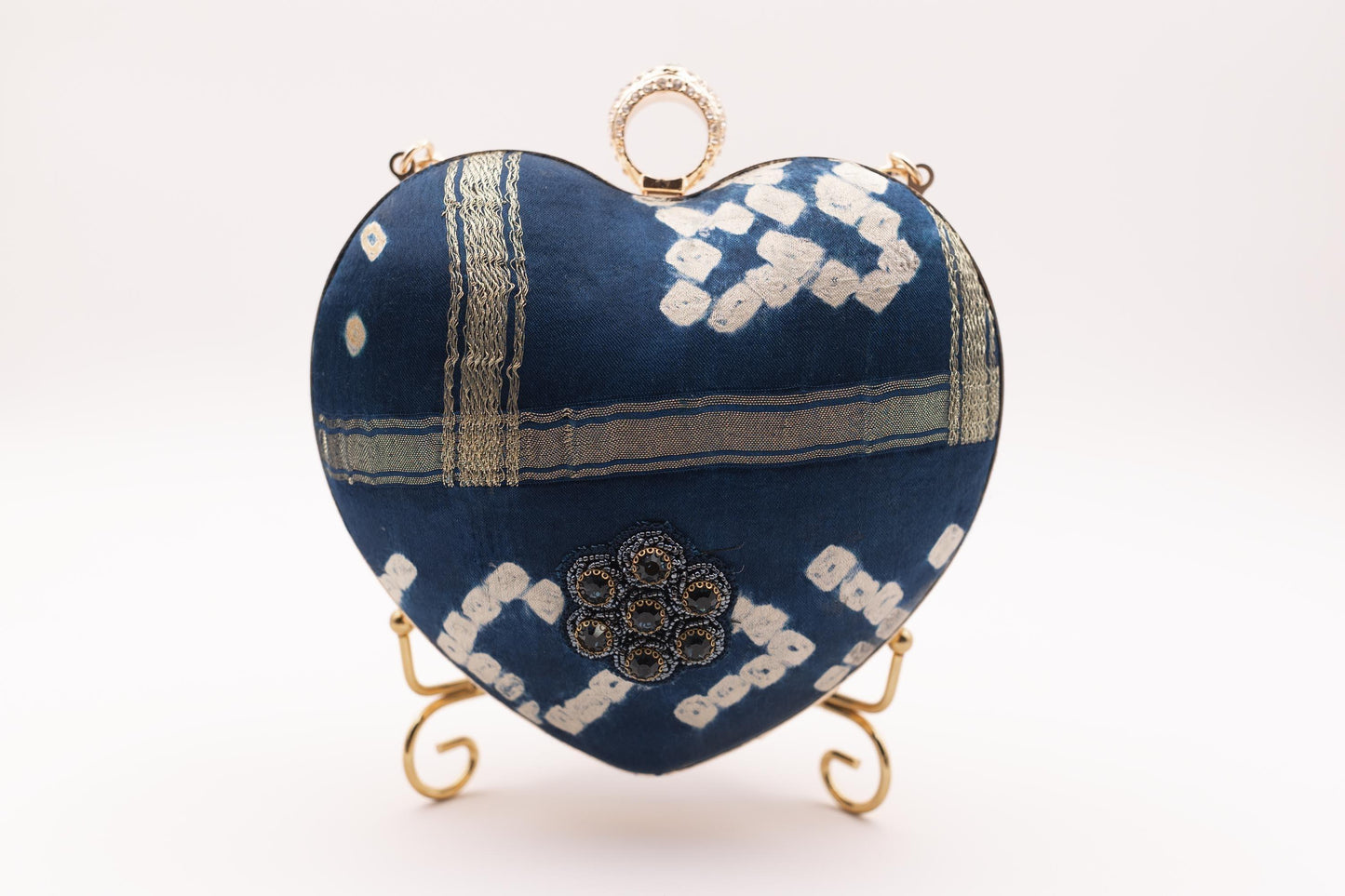 Heart AARA CLUTCH with Long Chain