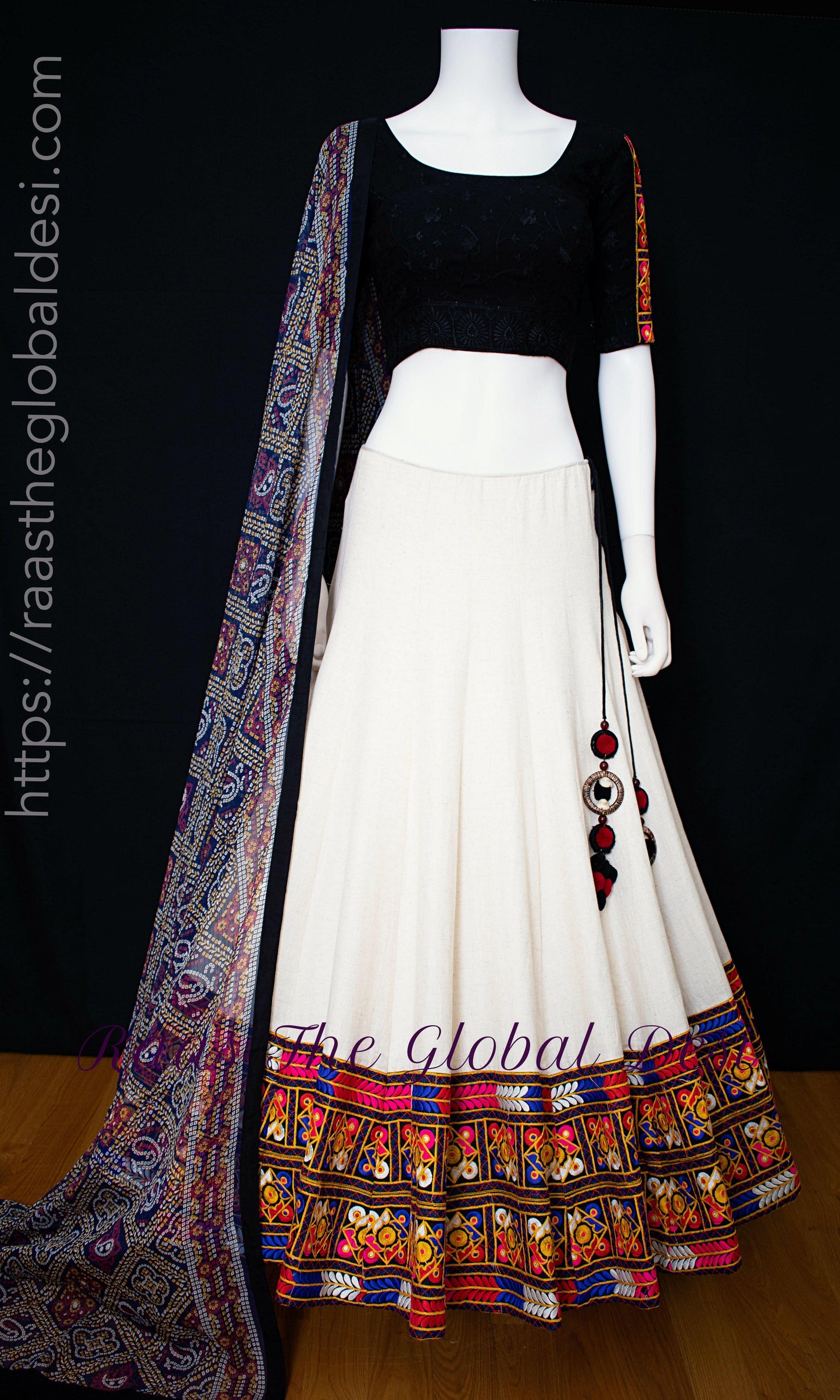 Esme Kutchi Embroidered White Lehenga Choli Set