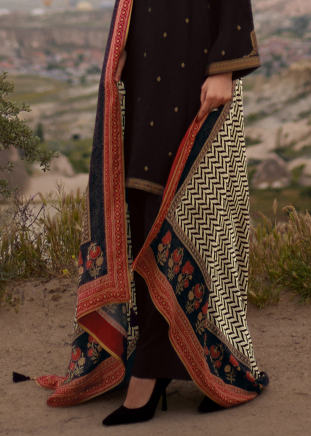 Sabble Black Silk Meenakari Woven Salwar Suit