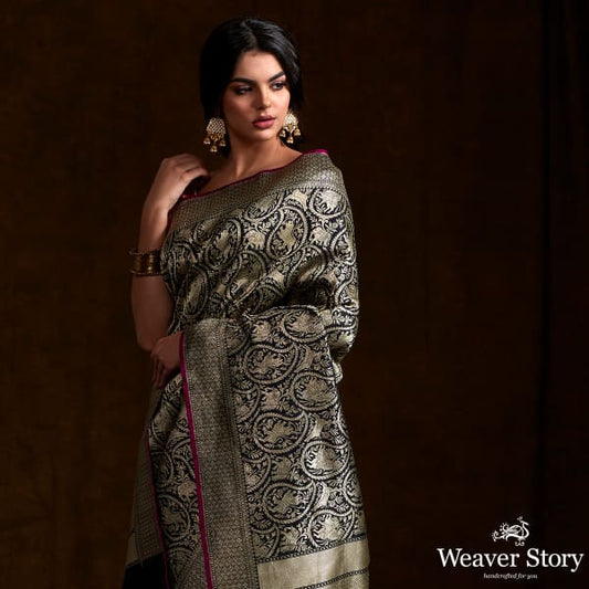 Handwoven kimkhab shikargah in black