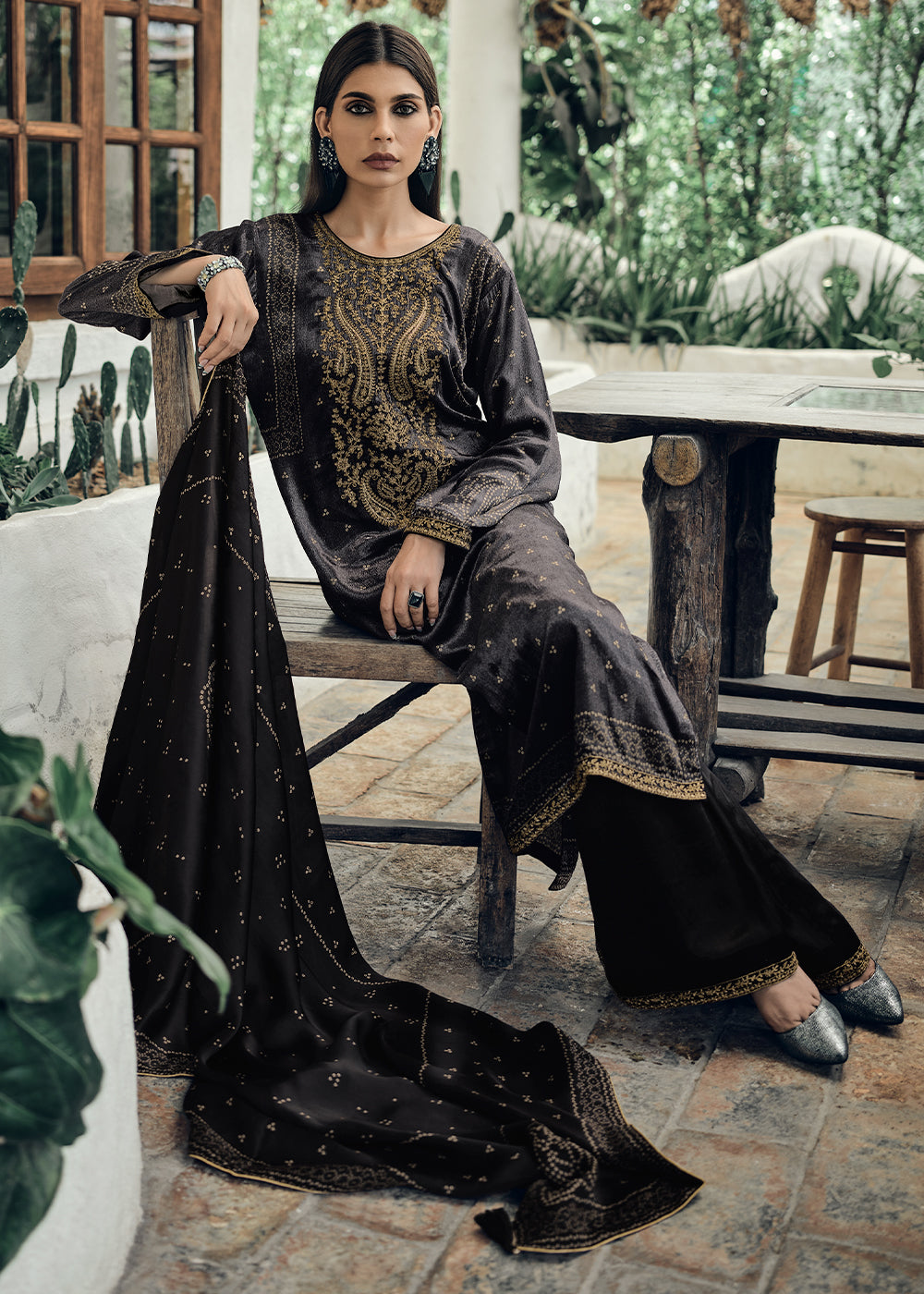 Grease Black Bandhani Printed Velvet Salwar Suit With Embroidery Work