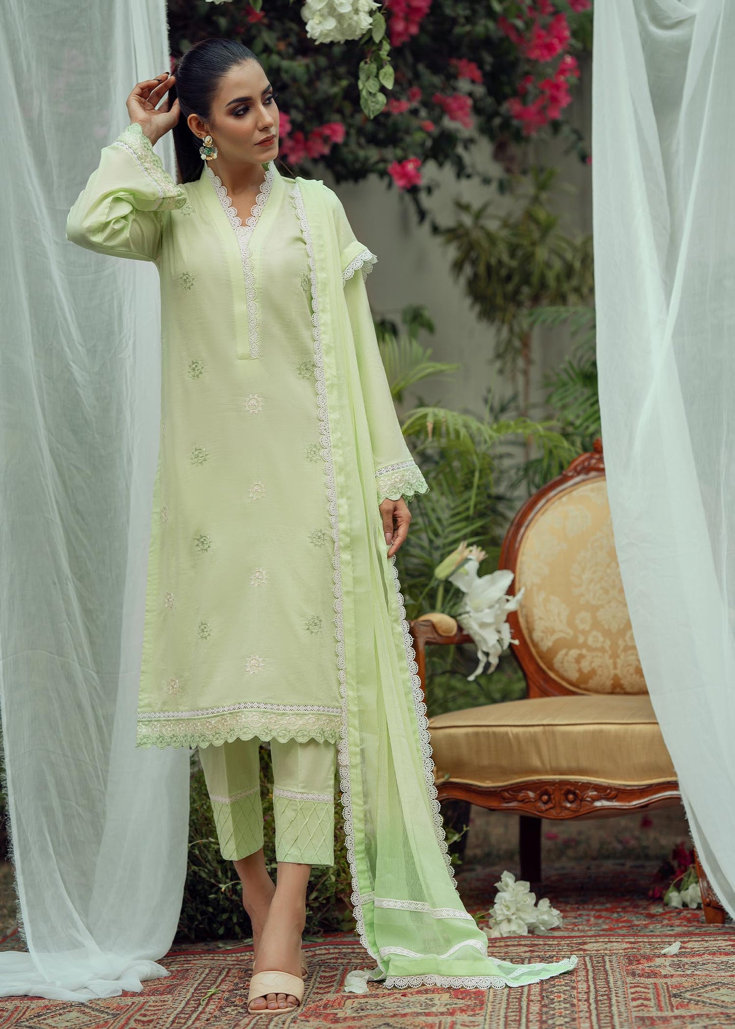 Fascino - Oval 2 piece unstitched