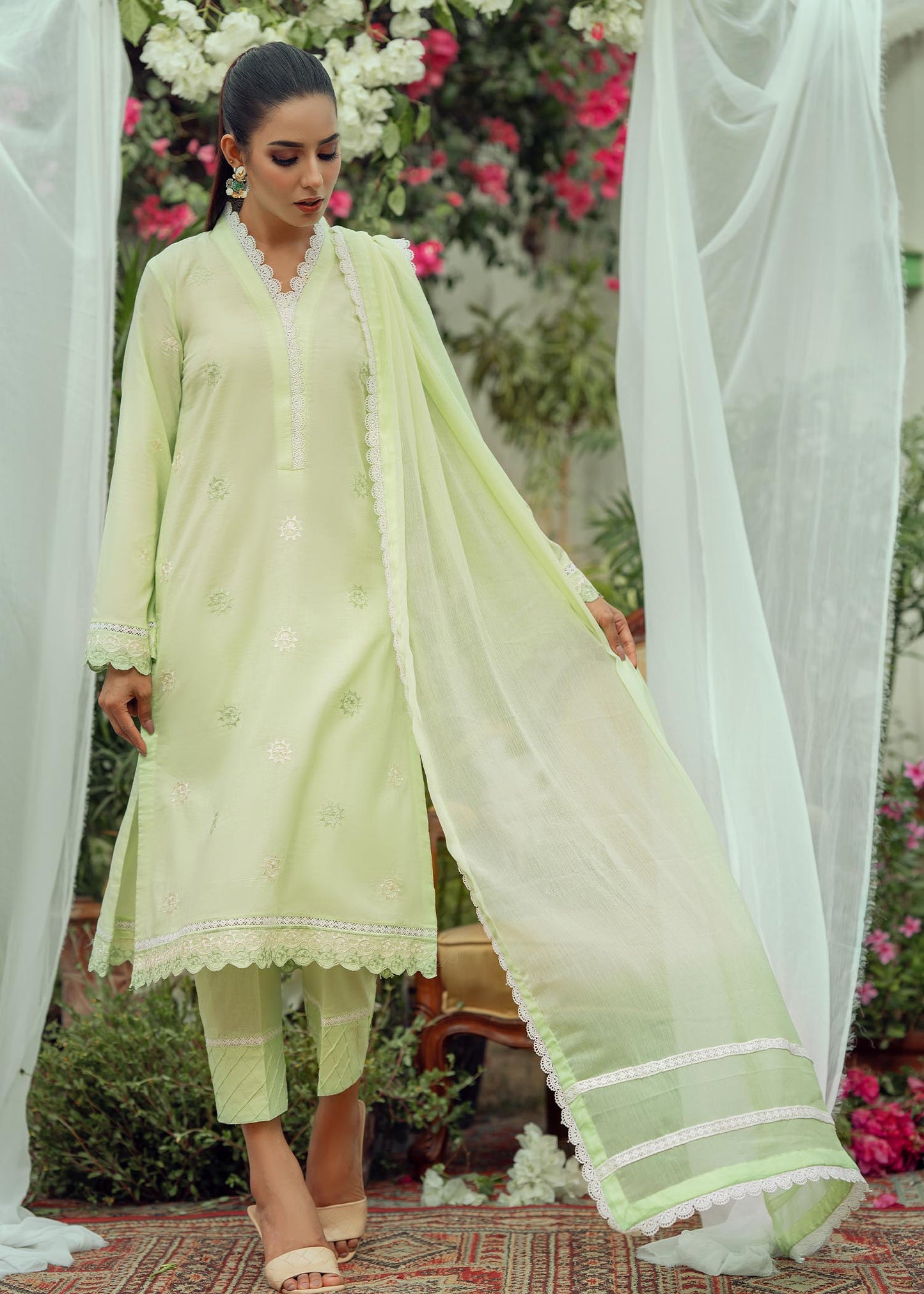 Fascino - Oval 2 piece unstitched