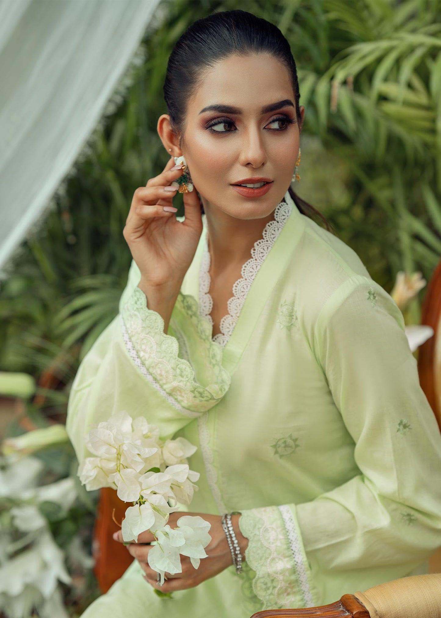 Fascino - Oval 2 piece unstitched