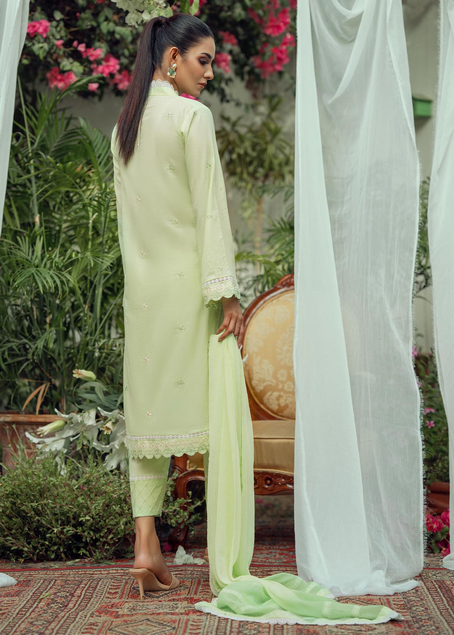 Fascino - Oval 2 piece unstitched
