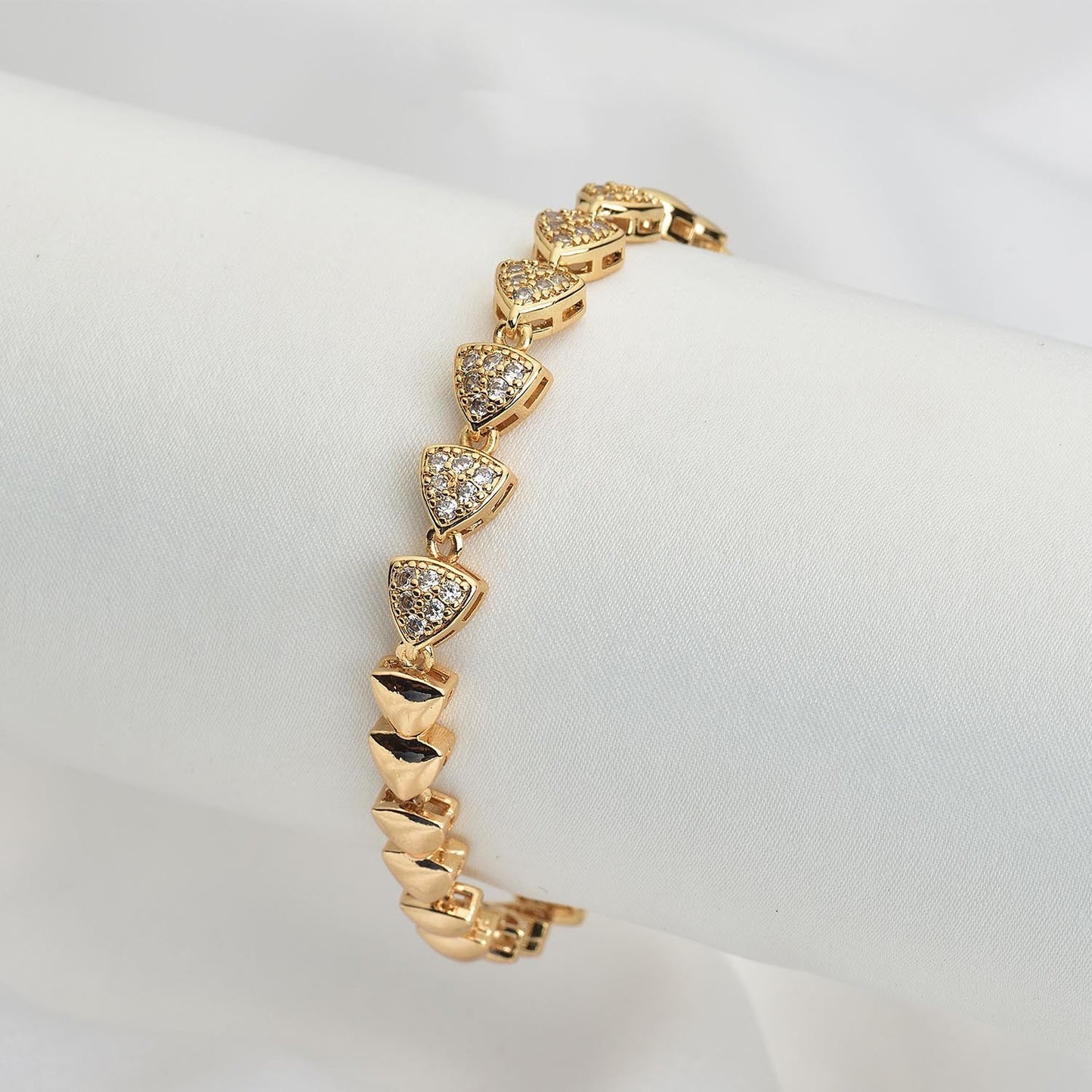 Zee.say Jewellers - BRACELET-0075 - Golden