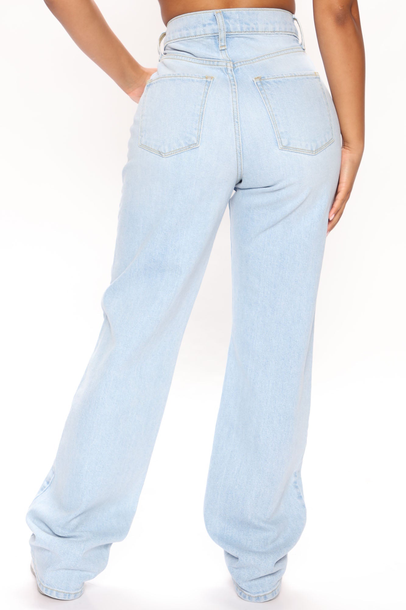 Petite Can't You Relax Straight Leg Jeans - Light Wash