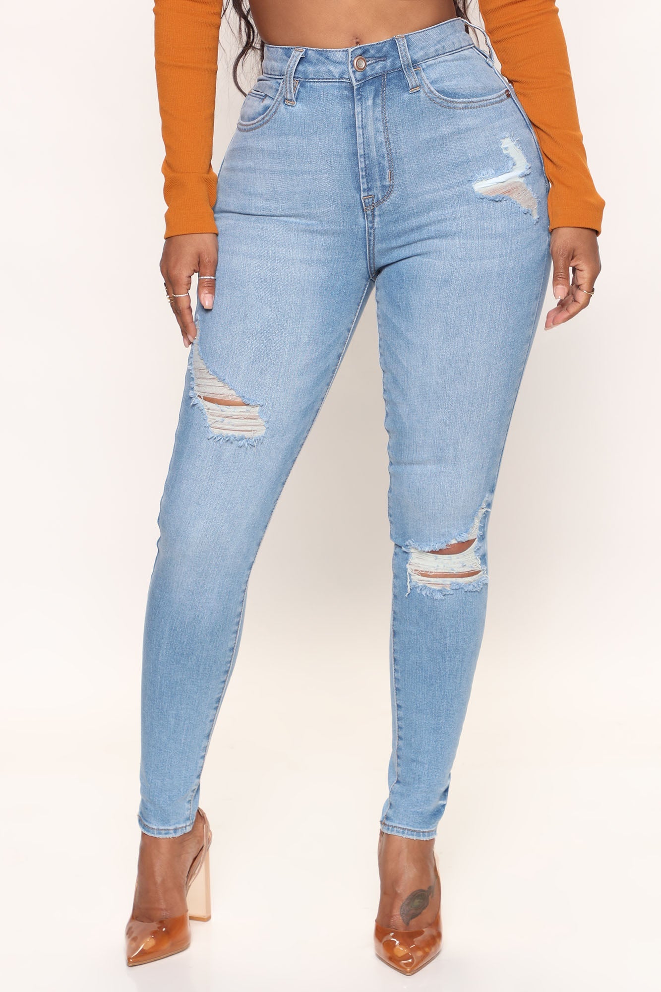 Sneaking Out Stretch Skinny Jeans - Medium Wash