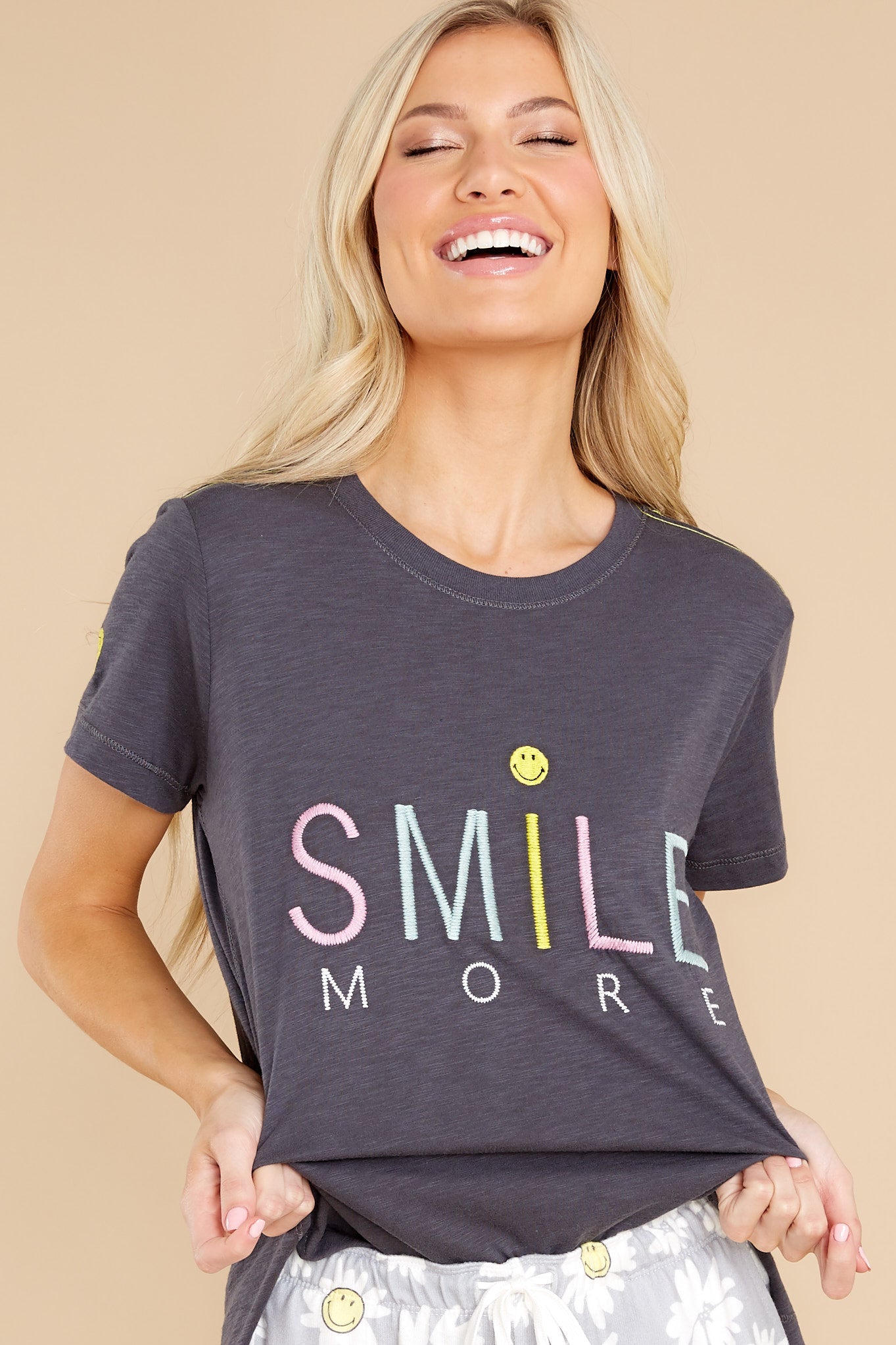 Find The Joy Grey Graphic Tee